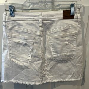 American Eagle White Stretch Mini Skirt Size 2